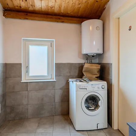 Gentile By Interhome Dosso del Liro