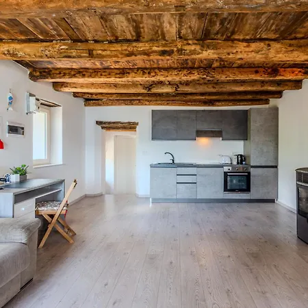Gentile By Interhome Apartamento *